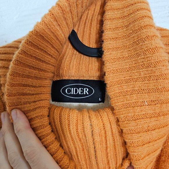 Cider Retro Style Pullover Sweater - Picture 2 of 3